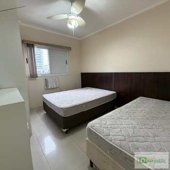 Apartamento em Praia Grande, bairro Canto do Forte