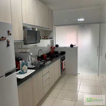 Apartamento em Praia Grande, bairro Canto do Forte