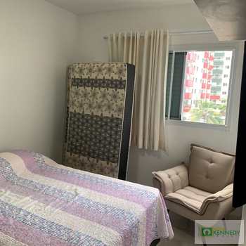 Apartamento em Praia Grande, bairro Canto do Forte