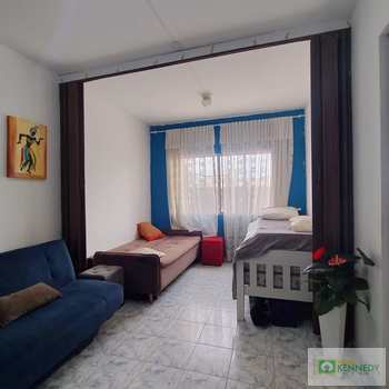 Kitnet em Praia Grande, bairro Ocian