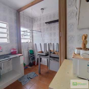 Kitnet em Praia Grande, bairro Ocian