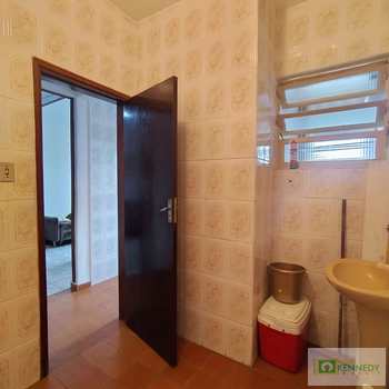 Kitnet em Praia Grande, bairro Ocian