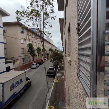 Kitnet em Praia Grande, bairro Ocian