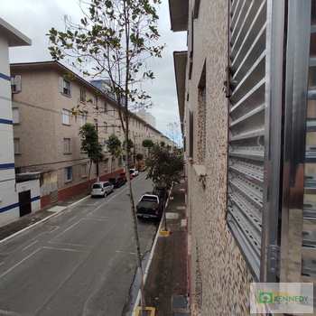 Kitnet em Praia Grande, bairro Ocian