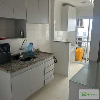 Apartamento em Praia Grande, bairro Guilhermina