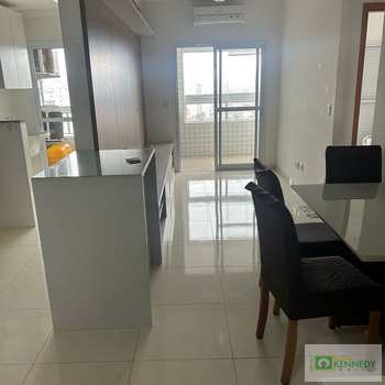 Apartamento em Praia Grande, bairro Guilhermina