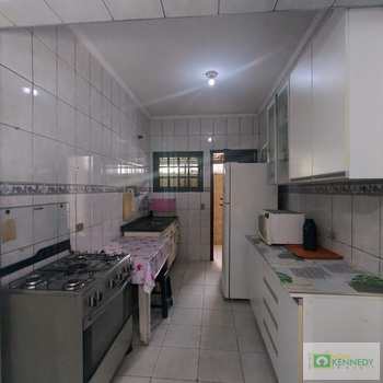 Sobrado em Praia Grande, bairro Ocian