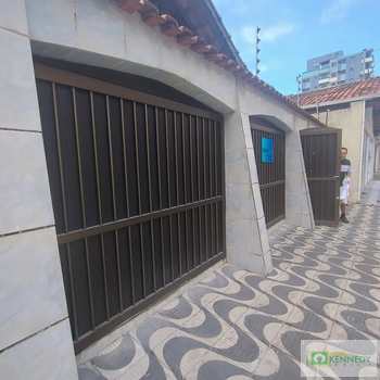 Casa em Praia Grande, bairro Ocian