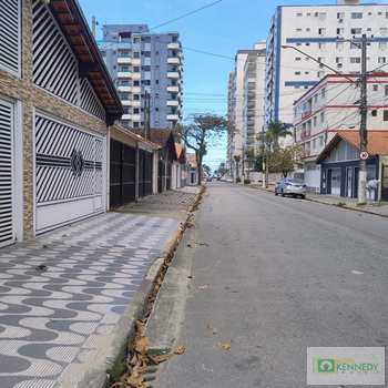 Casa em Praia Grande, bairro Ocian