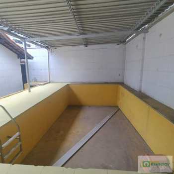 Casa em Praia Grande, bairro Ocian