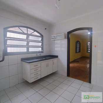 Casa em Praia Grande, bairro Ocian