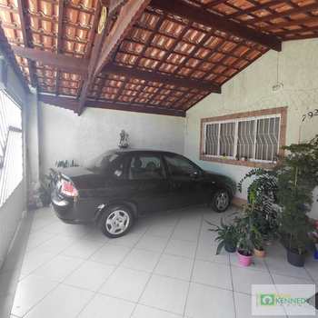 Casa em Praia Grande, bairro Mirim