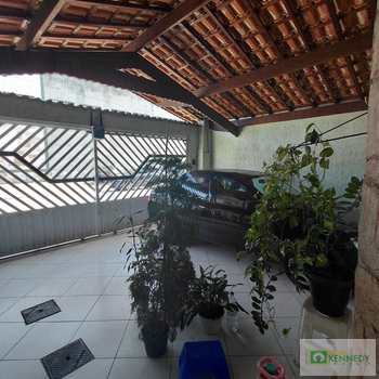 Casa em Praia Grande, bairro Mirim