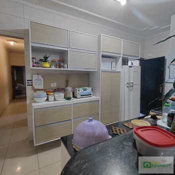 Casa em Praia Grande, bairro Mirim