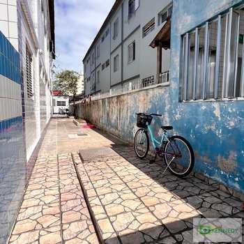 Kitnet em Praia Grande, bairro Ocian