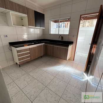 Casa de Condomínio em Praia Grande, bairro Sítio do Campo