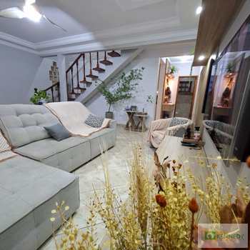 Sobrado em Praia Grande, bairro Antártica