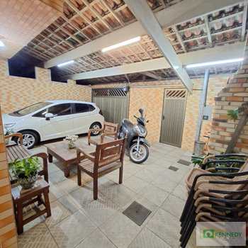 Sobrado em Praia Grande, bairro Antártica