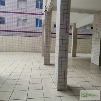 Apartamento em Praia Grande, bairro Tupi