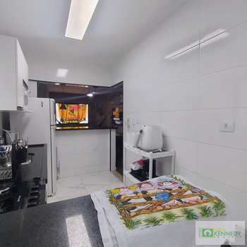 Apartamento em Praia Grande, bairro Aviação