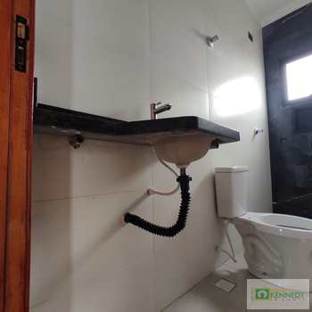 Casa de Condomínio em Praia Grande, bairro Melvi