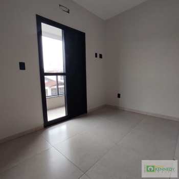 Casa de Condomínio em Praia Grande, bairro Melvi