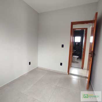 Casa de Condomínio em Praia Grande, bairro Melvi