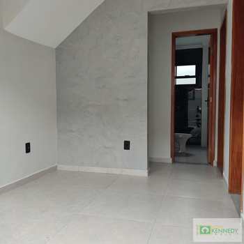 Casa de Condomínio em Praia Grande, bairro Melvi