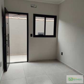 Casa de Condomínio em Praia Grande, bairro Melvi