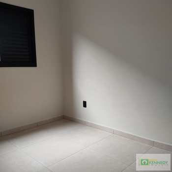 Casa de Condomínio em Praia Grande, bairro Melvi