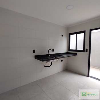 Casa de Condomínio em Praia Grande, bairro Melvi