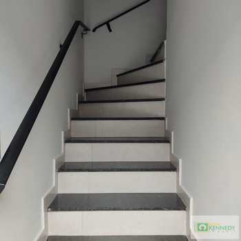 Casa de Condomínio em Praia Grande, bairro Melvi