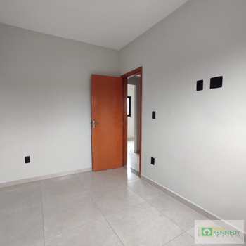 Casa de Condomínio em Praia Grande, bairro Melvi