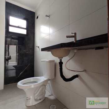 Casa de Condomínio em Praia Grande, bairro Melvi