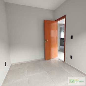 Casa de Condomínio em Praia Grande, bairro Melvi