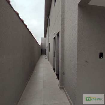 Casa de Condomínio em Praia Grande, bairro Melvi