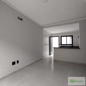 Casa de Condomínio em Praia Grande, bairro Melvi