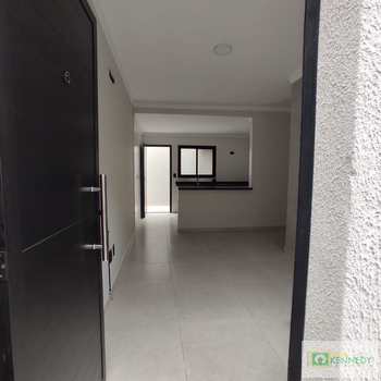 Casa de Condomínio em Praia Grande, bairro Melvi