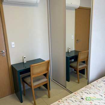 Apartamento em Praia Grande, bairro Ocian