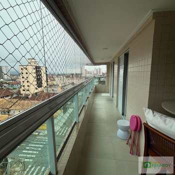 Apartamento em Praia Grande, bairro Ocian