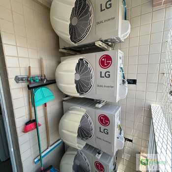 Apartamento em Praia Grande, bairro Ocian