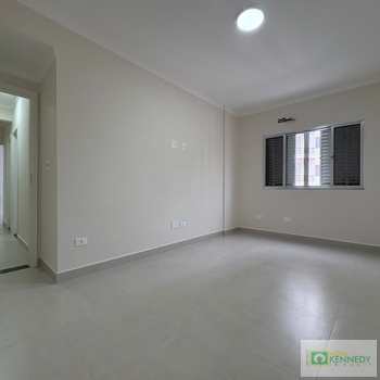 Apartamento em Praia Grande, bairro Boqueirão