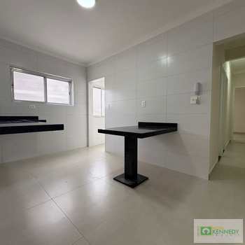 Apartamento em Praia Grande, bairro Boqueirão