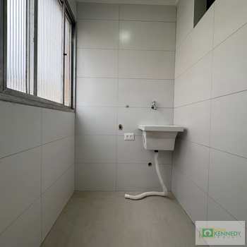 Apartamento em Praia Grande, bairro Boqueirão