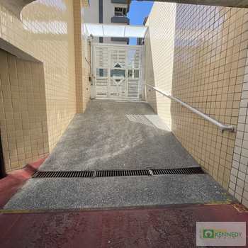 Apartamento em Praia Grande, bairro Guilhermina