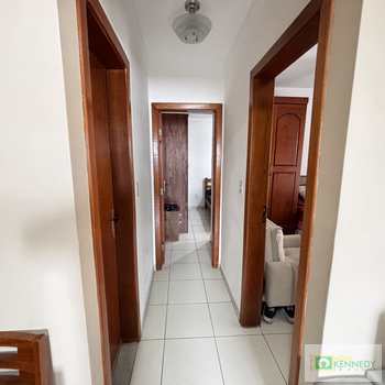 Apartamento em Praia Grande, bairro Guilhermina