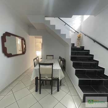 Sobrado em Praia Grande, bairro Guilhermina