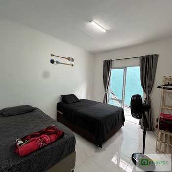 Casa de Condomínio em Praia Grande, bairro Aviação