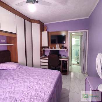 Apartamento em Praia Grande, bairro Ocian
