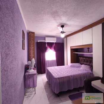 Apartamento em Praia Grande, bairro Ocian